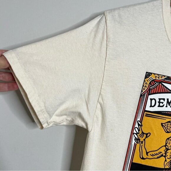 Netflix Mens Size Small Ivory Stranger Things Demogordon Graphic Tee Unisex - Picture 3 of 7